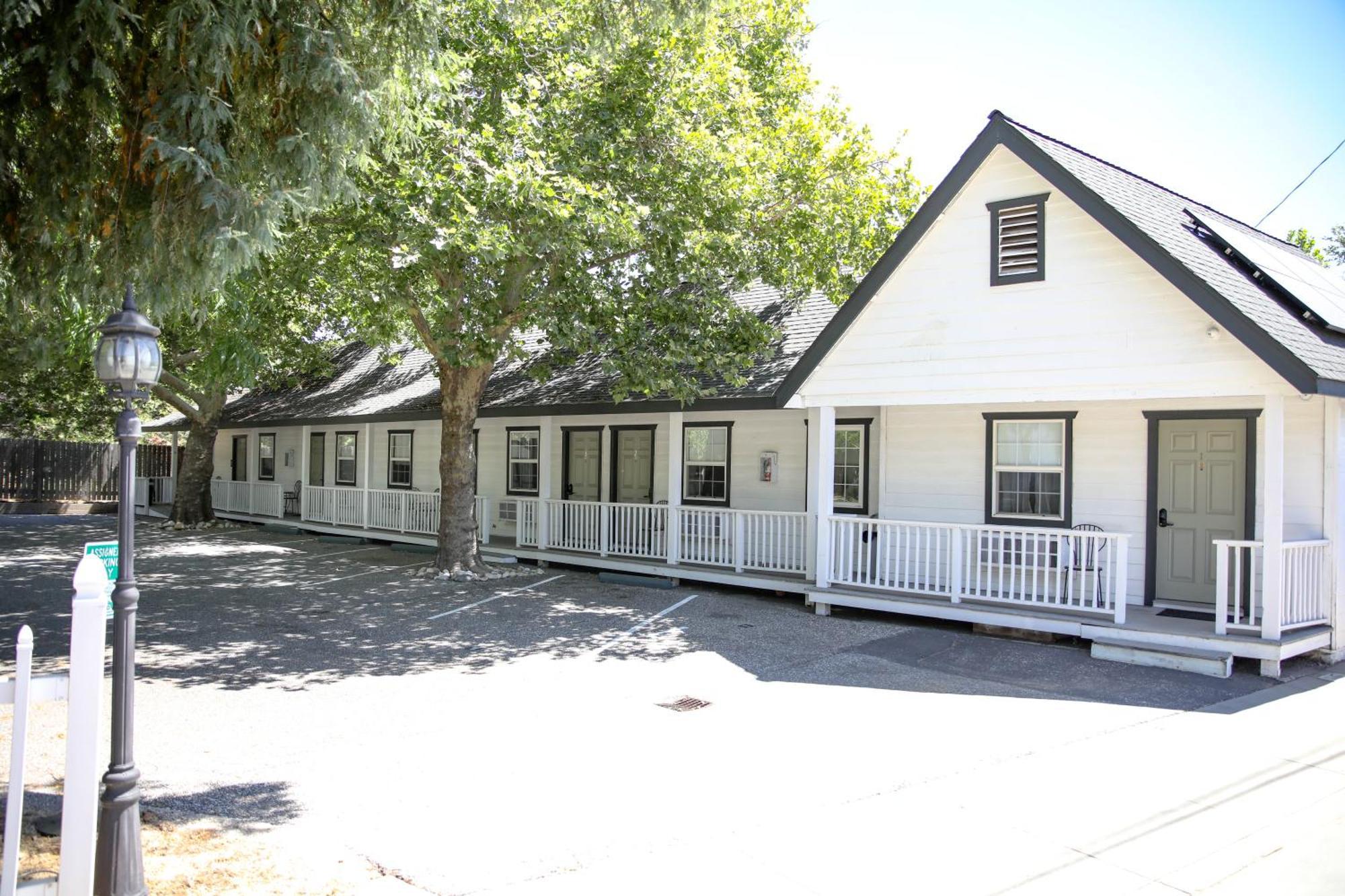 Sierra Mountain Inn Grass Valley Bagian luar foto